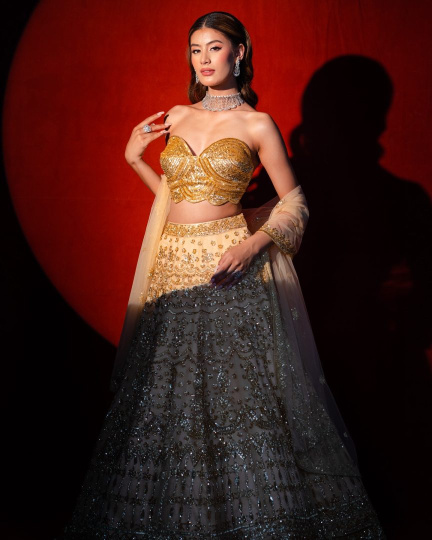 <Regal Elegance